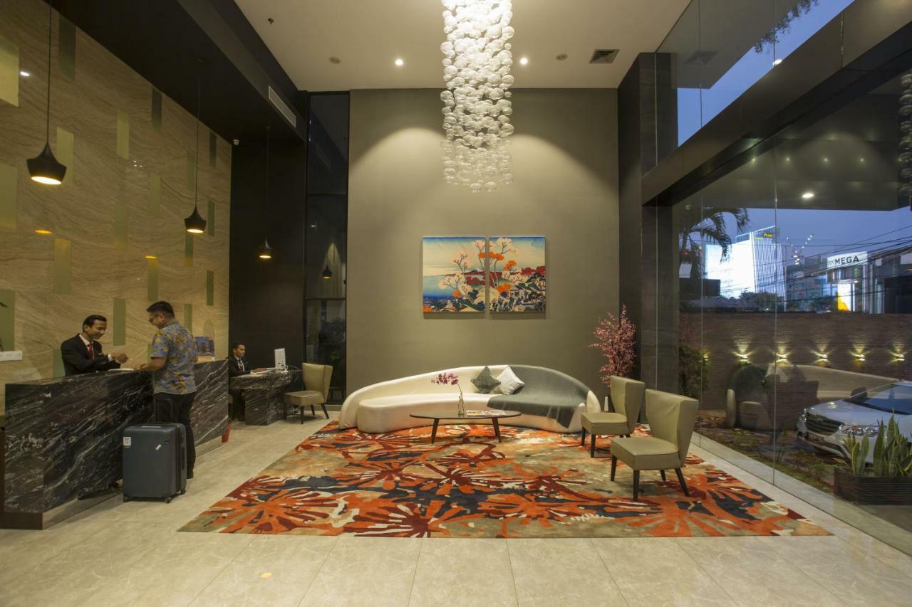 โรงแรมลิเบอร์ตี จาการ์ต้า แทมริน จาการ์ตา ภายนอก รูปภาพ